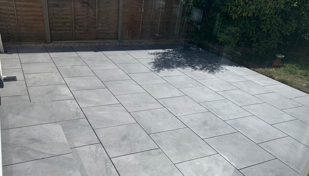 How to Create a Luxurious Outdoor with Porcelain Slab Tiles