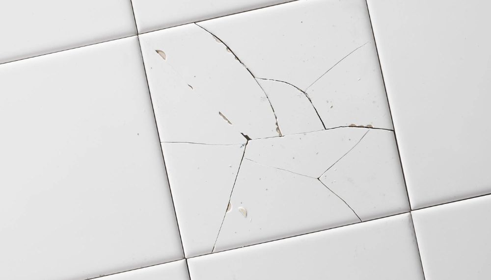 How to Repair Cracked and Chipped Porcelain Tiles Yourself?