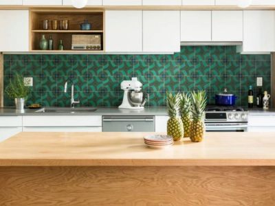 A Guide to Choose the Right Kitchen Tiles for Your Backsplash